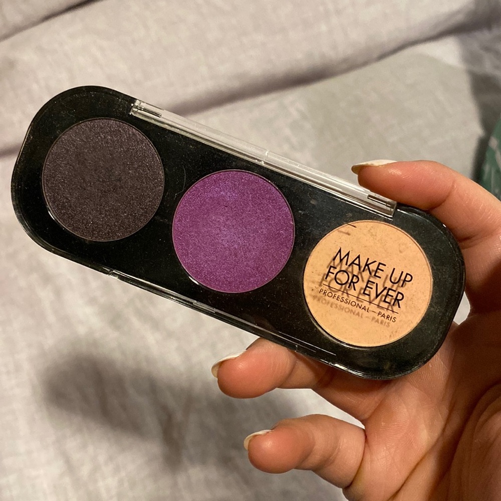 Makeup forever eyeshadow